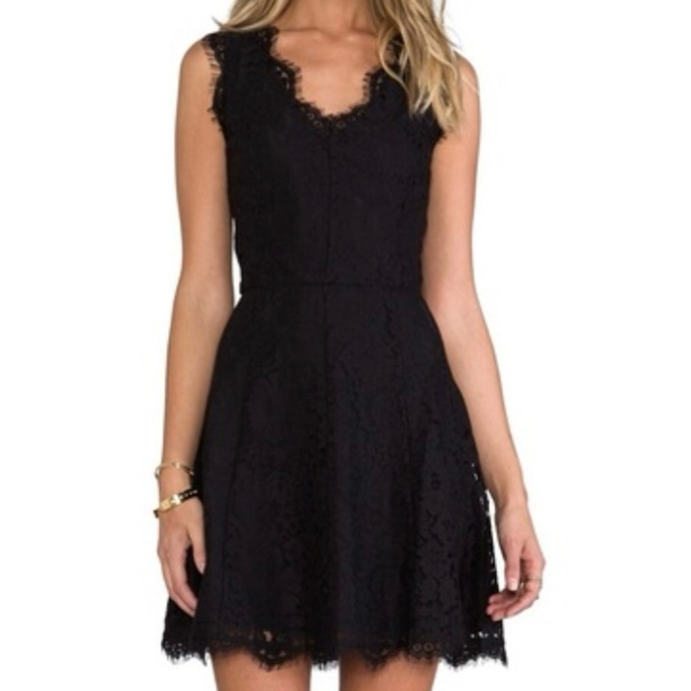 Joie Lebanon Black V-Neck Eyelash Sleeveless Womens Cocktail Lace Dress Size M - Picture 1 of 15